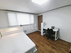 Clean studio apartment near the station 25 1th image