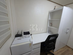 Room 205 10th image