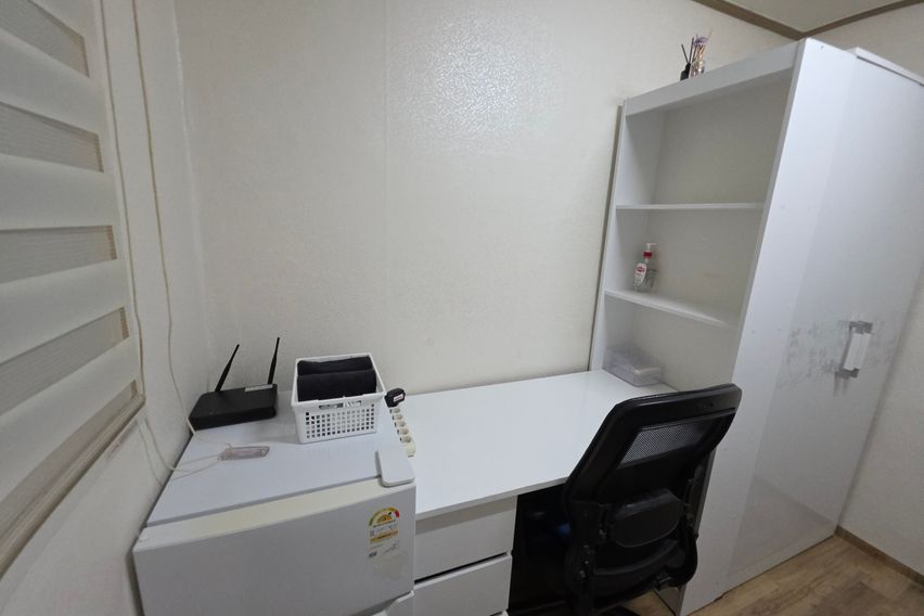 Room 205 10번째 이미지