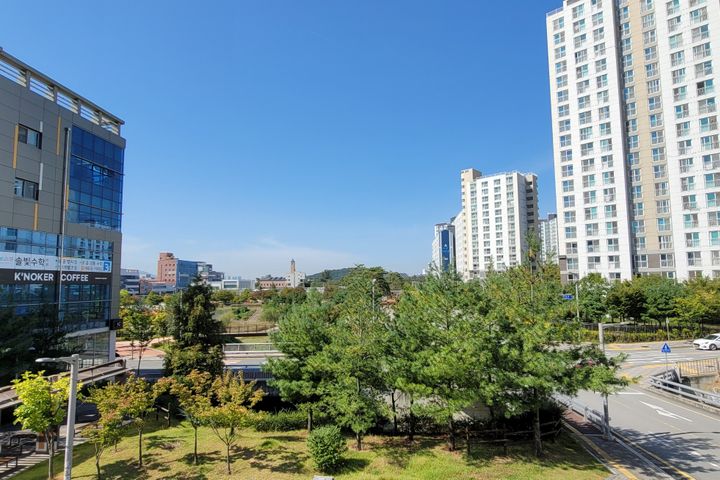 Daegu Innovation City Mart, 10 seconds 0th image