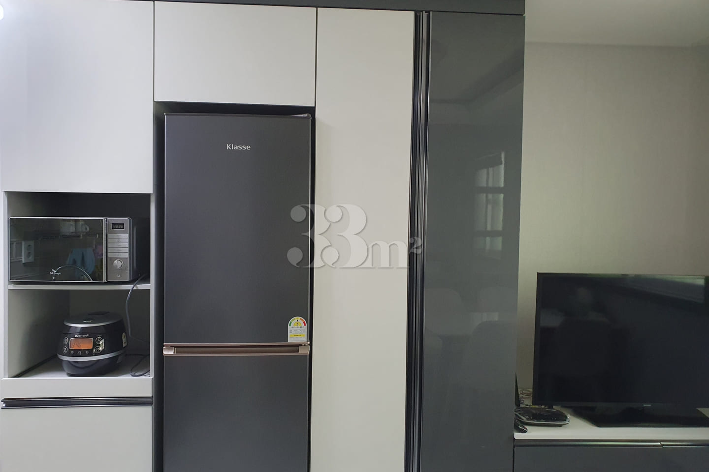 Newly built 1.5-room apartment in front of Du 8th image