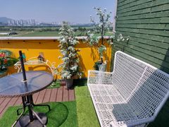 My own romantic rooftop hideout 2th image