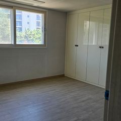 Poan Green 301-1 Unit Image