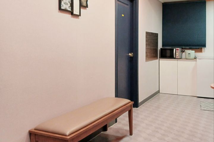 Unique two-room apartment near Mangpo Station 11th image