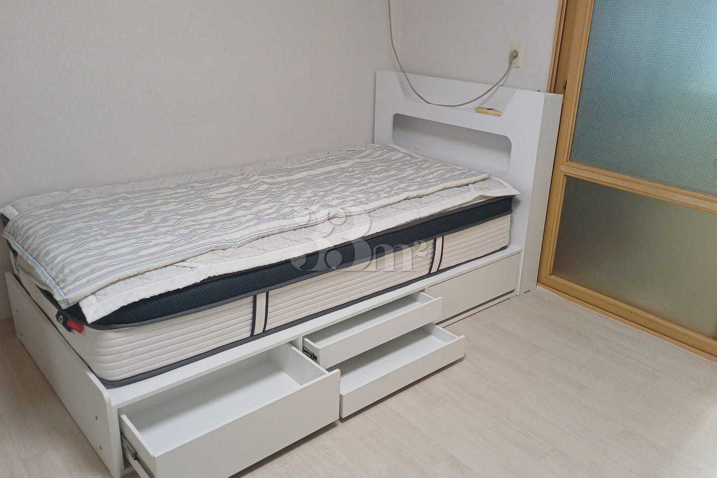 Fully furnished studio apartment 2th image