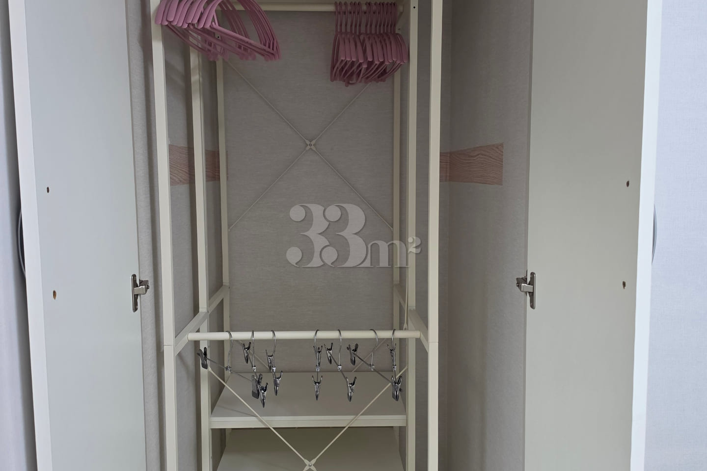 Cozy Room 203, 2nd Floor 7th image
