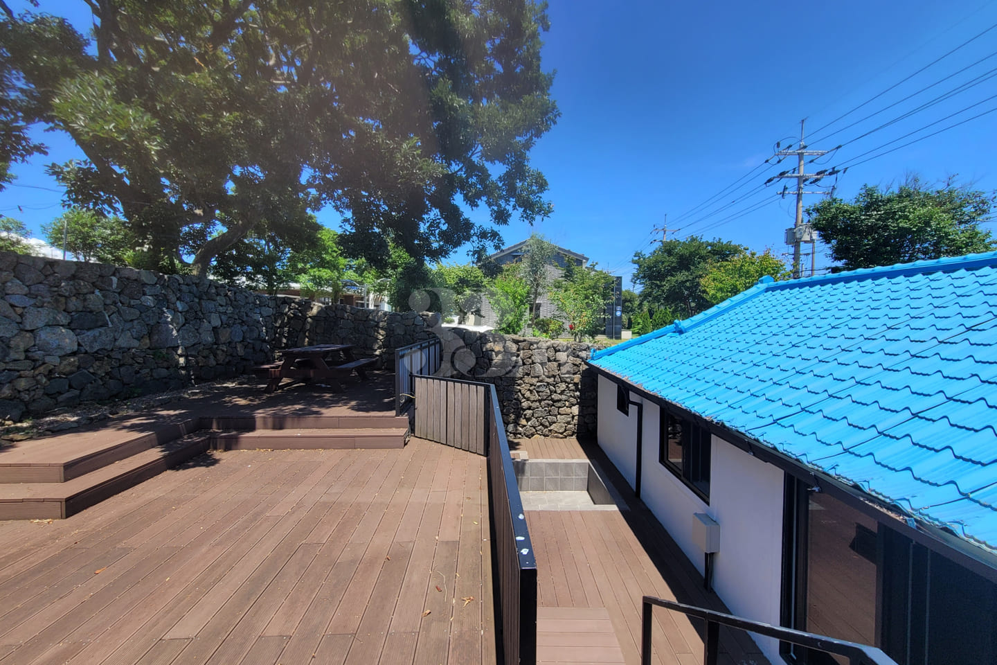 Private House, Jeju Original Reclaimed Wood 15th image