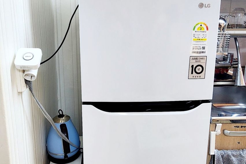 2-story house next to the industrial complex, 6th image