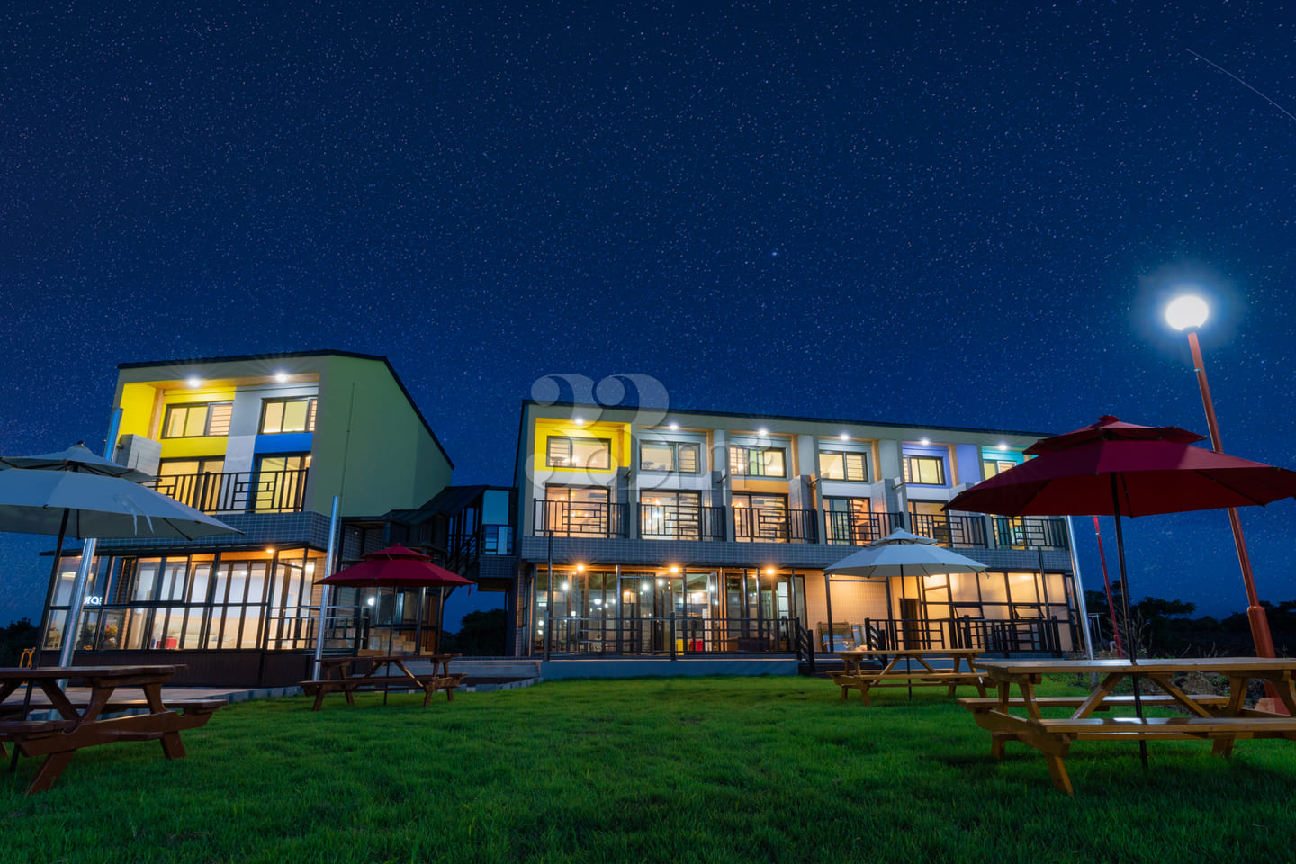 Number 6 Duplex with an Ocean View 4th image