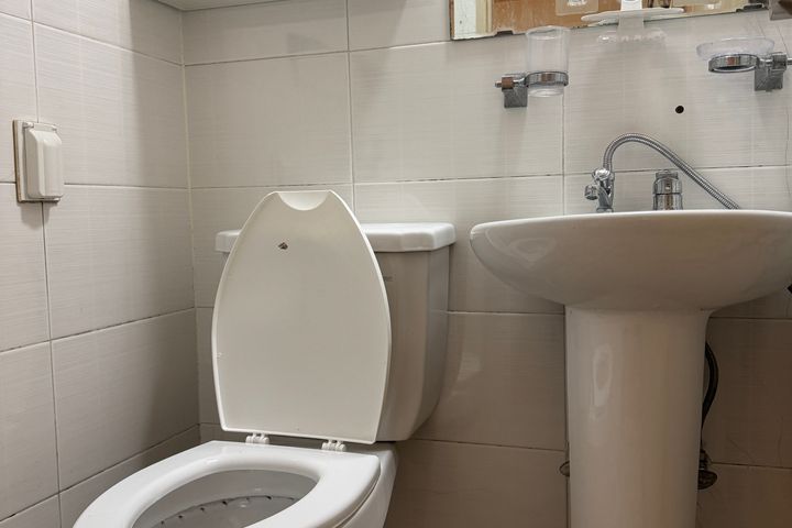 Cozy studio apartment, 2 minutes from Ewha Wo 5th image
