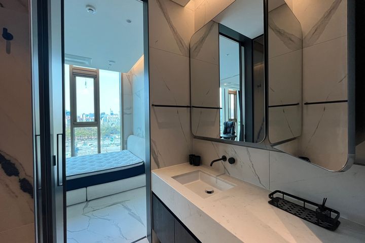 Gangnam 1.5-room apartment with spa access 12th image
