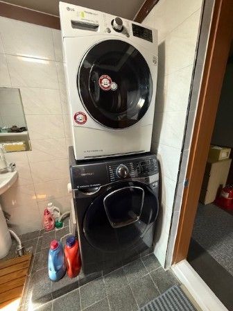 Three-room unit (cooking facilities available 9th image