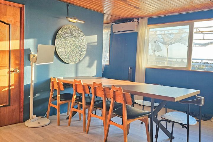 🐶4-bedroom beautiful house by the sea 3th image