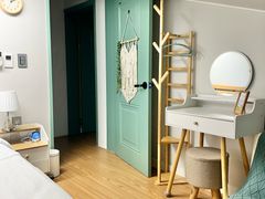 Urban Stay Lumi 9th image