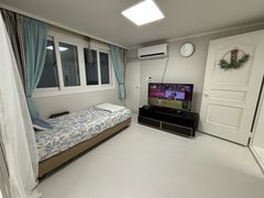 Kumho-dong 3-room fully renovated villa 1th image