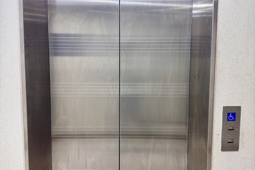 🌅신촌역 1분거리 10번째 이미지