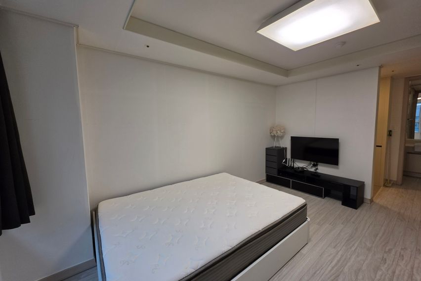 뷰나오고 모던스타일의방 3번째 이미지