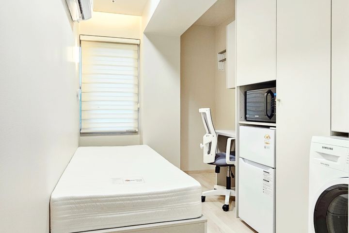 Newly built, fully furnished, high-quality st 1th image