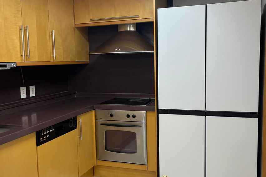 Goldenville 301 8th image