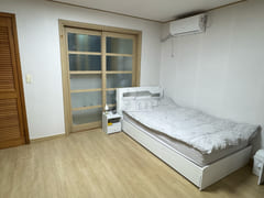 A Small Space in Seumusup 0th image