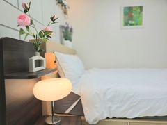 3-room, fully furnished, 10-minute walk from  1th image