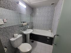 Standard room, one double bed 3th image