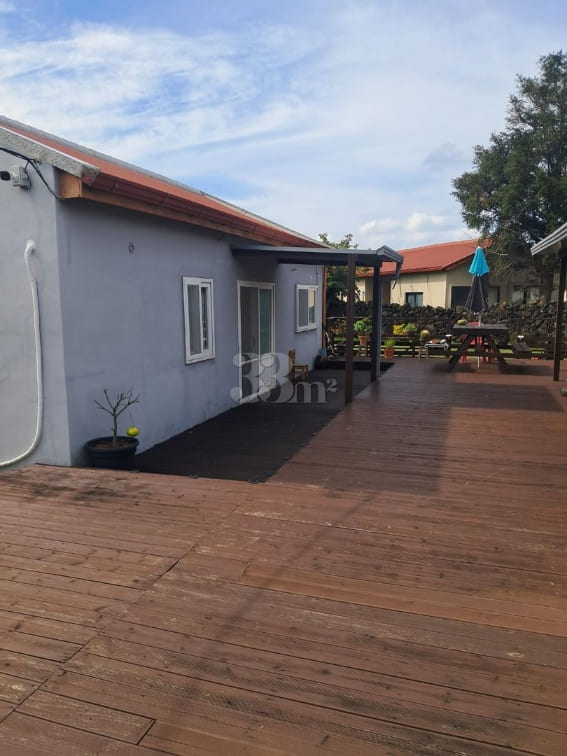 Stone Wall House (Pet-Friendly) 3th image