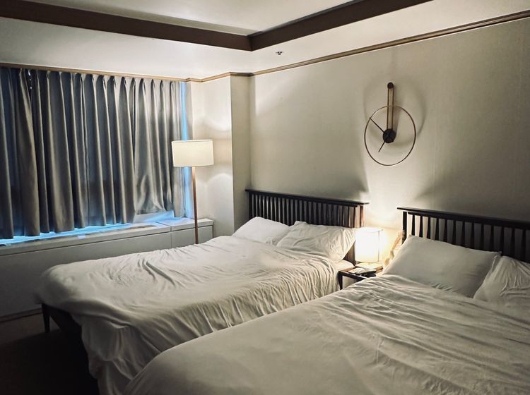 홍대입구역3분🎄4인