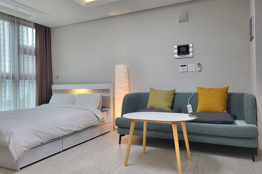 서울역 충정로역 숙소