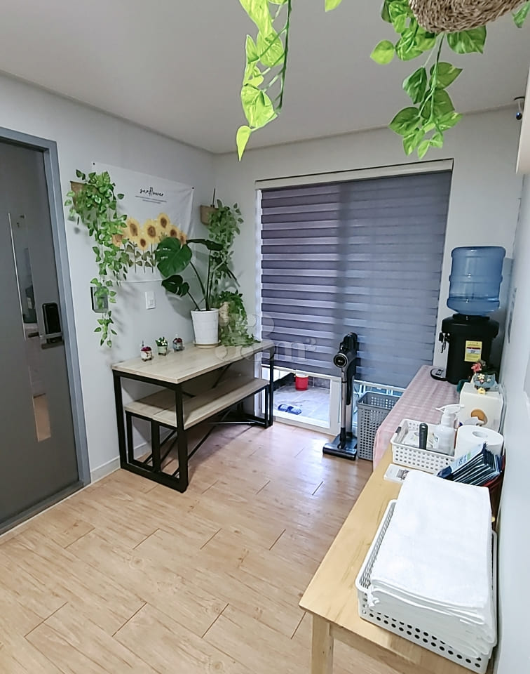 Unseo Station Fully Furnished Twin Room 14th image