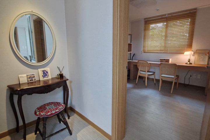 Fully furnished home with a stylish interior 7th image