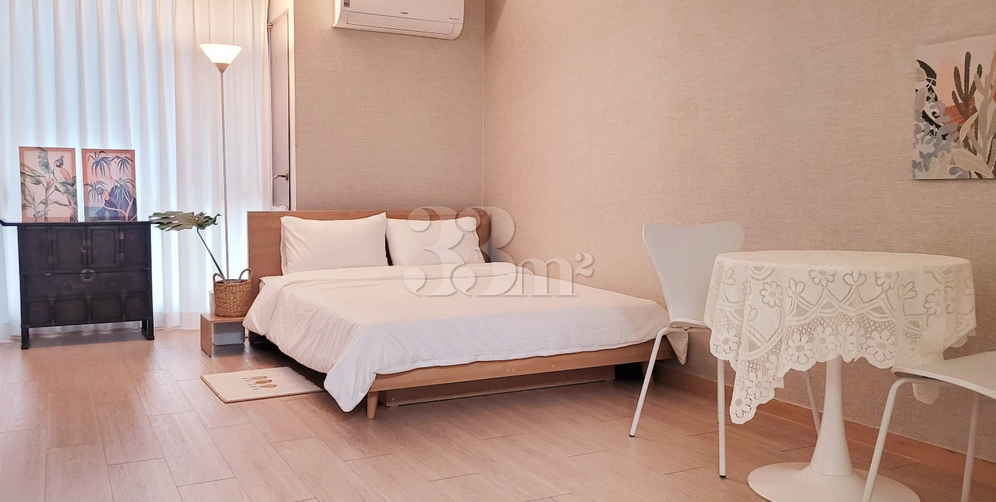 Cozy home, 5 minutes from Gangnam Sinnonhyeon 1th image