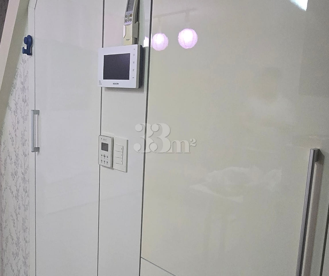 Perfect rating! Beautiful 2-bedroom unit. 13th image