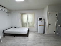 Jeong House, Room 203 4th image