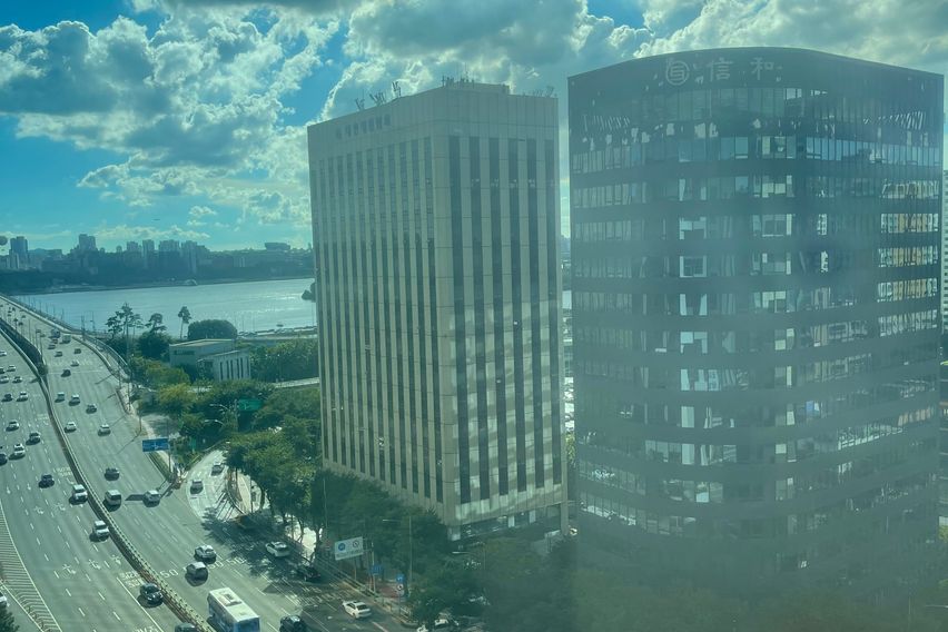 한강뷰 스위트룸 역 앞 2번째 이미지