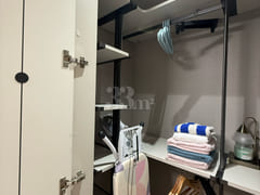Modern & Clean 8th image
