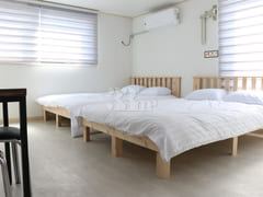 4-person room E, 5-minute walk from the subwa 6th image