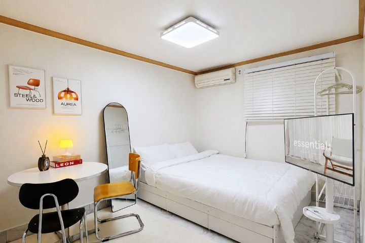 1 minute to Sungkyunkwan University / 8 minut 1th image