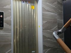 Great short-term rental in a nearly new build 11th image