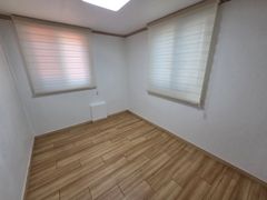 Spacious and affordable room B 12th image