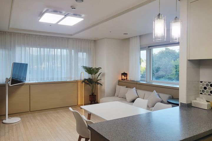 Fully Furnished Two-Room Unit Near Academies 2th image