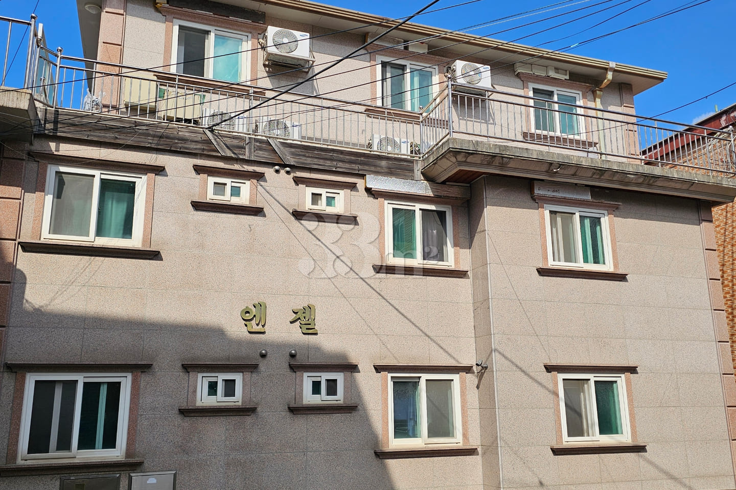 15-minute walk from Seobenta Station, great v 5th image