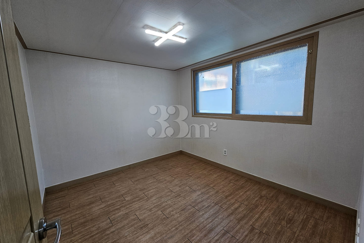 Two-Room Unit 207 3th image