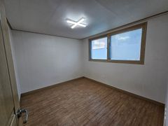 Two-Room Unit 207 3th image