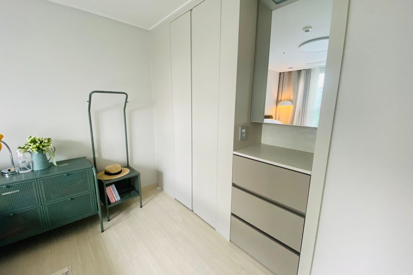 판교역 현백 2룸 가든