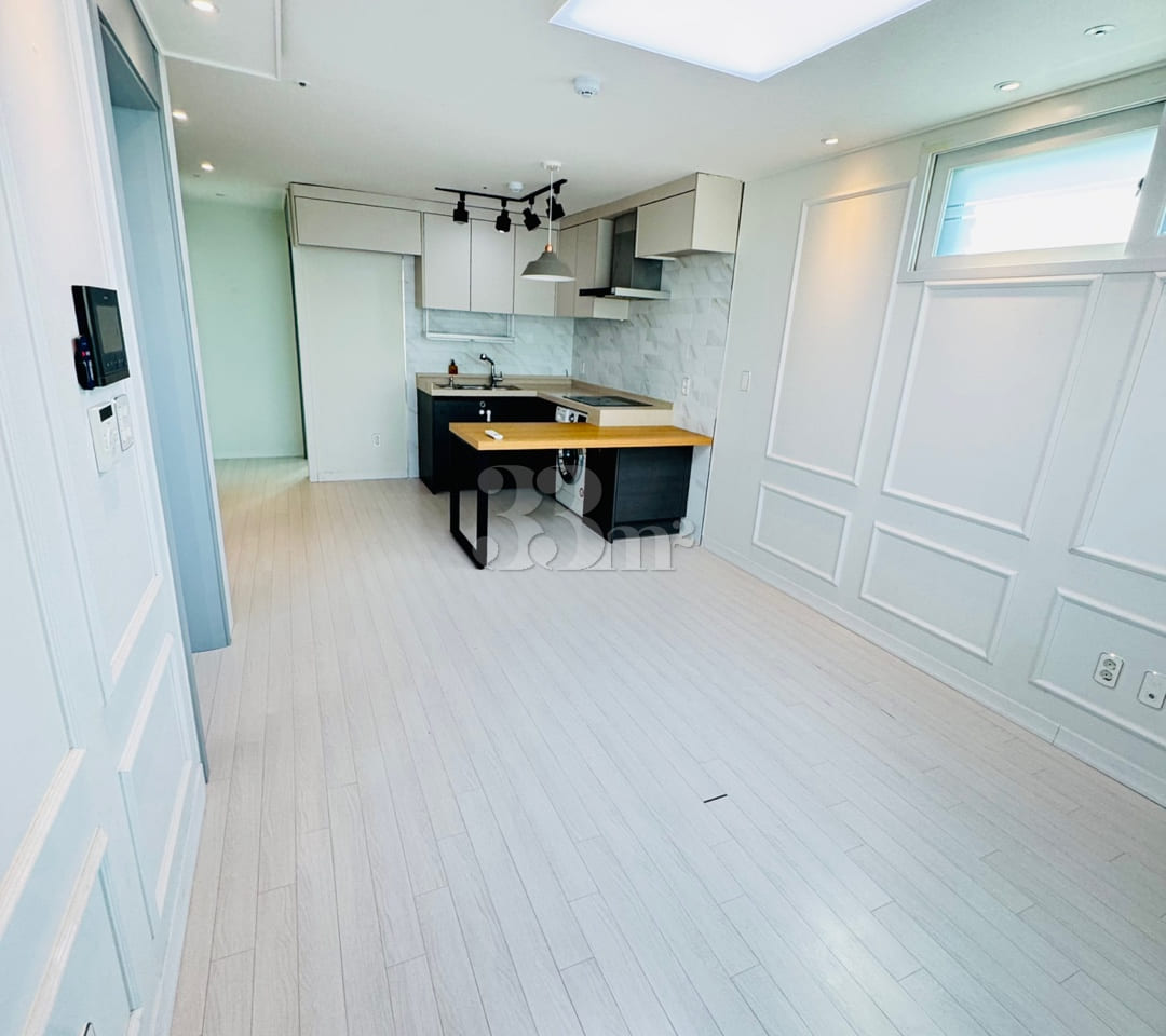 Casagio 61 ☆ Top-floor 3-bedroom unit 2th image