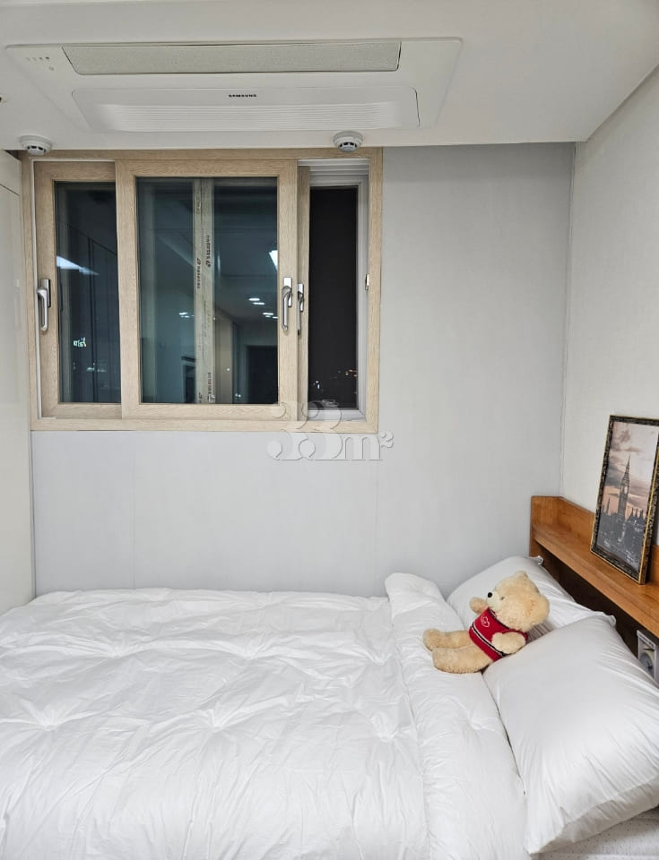 Brand-new near Suwon Station π Fully furnish 4th image