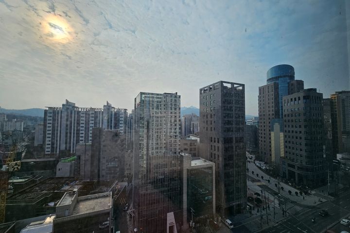 Gangnam, Nonhyeon, Yongsan, Cheongdam, 10 min 3th image