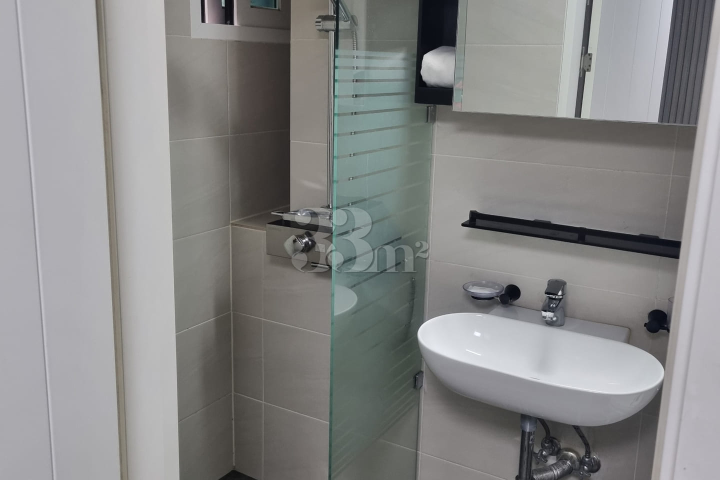 Fully furnished studio apartment, 3 minutes f 2th image