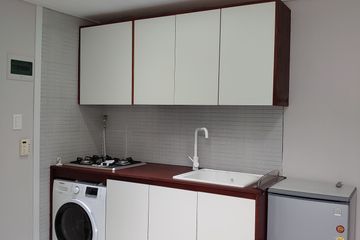 Studio apartment in Sangha-dong